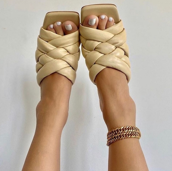 Zara Shoes - Zara Padded woven leather heeled mules